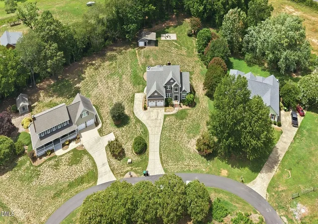 Photo 2 of Single family home for sale at 4008 W Lake Rd, Apex, NC 27539 | MLS# 10182032 | Listing updated on 2026-08-26