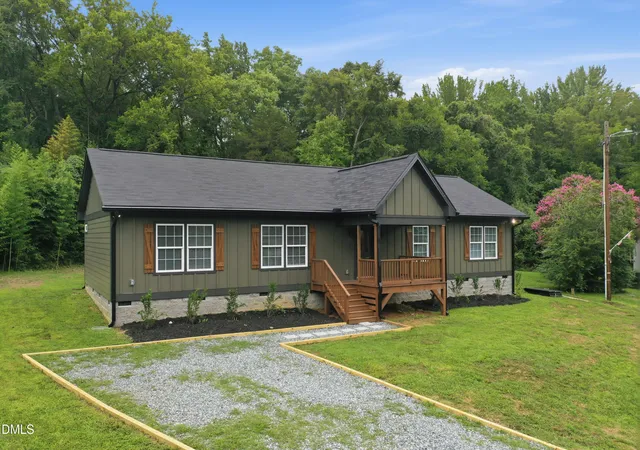 3rd image of 509 E Webb St, Mebane, NC 27302 | MLS# 10184580