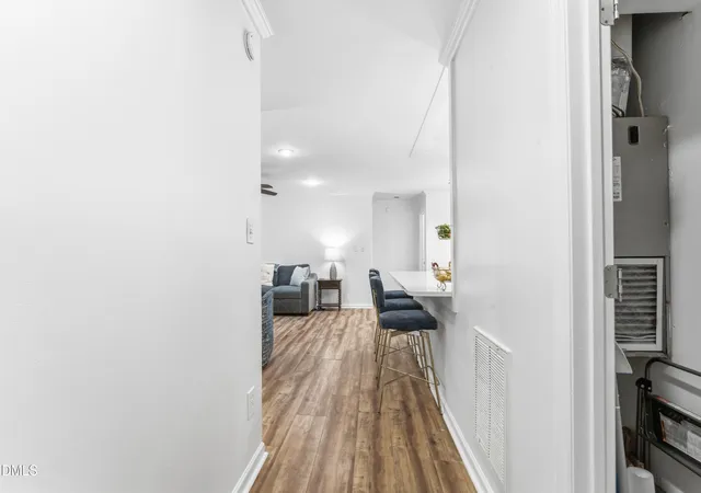 4th image of 1006 Kingswood Dr #J, Chapel Hill, NC 27517 | MLS# 10182210