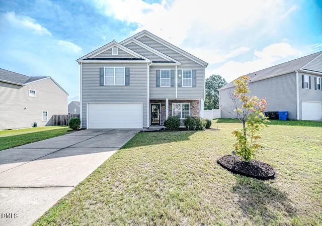 Photo 1 of Single family home for sale at 305 Battery Way, Bunnlevel, NC 28323 | MLS# 10182113 | Listing updated on 2026-08-30