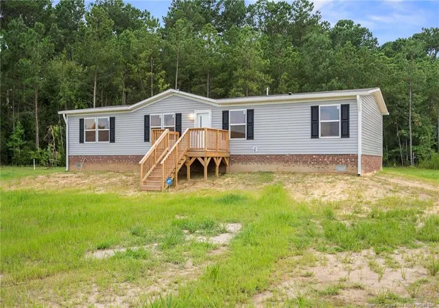 Photo 2 of Manufactured home for sale at 192 Old Baker Rd, Maxton, NC 28364 | MLS# 766436 | Listing updated on 2026-08-28