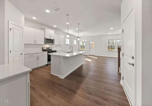 Photo 3 of Single family home for sale at 508 Foxfield Way, Fuquay Varina, NC 27526 | MLS# 10181924 | Listing updated on 2026-09-21