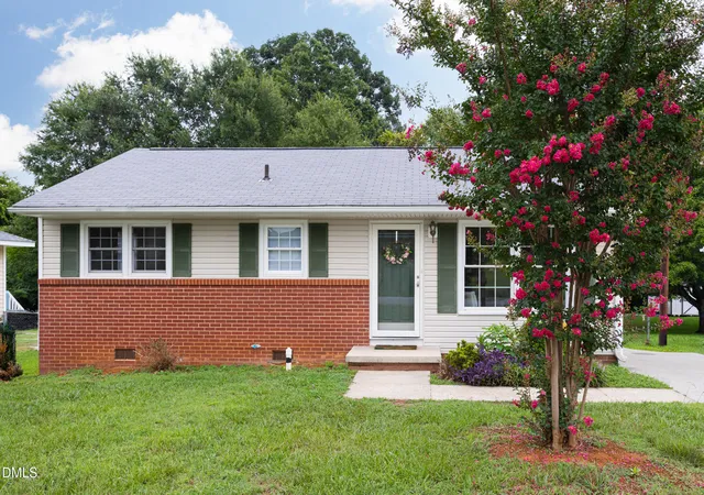 2nd image of 109 S 10th St, Mebane, NC 27302 | MLS# 10182488