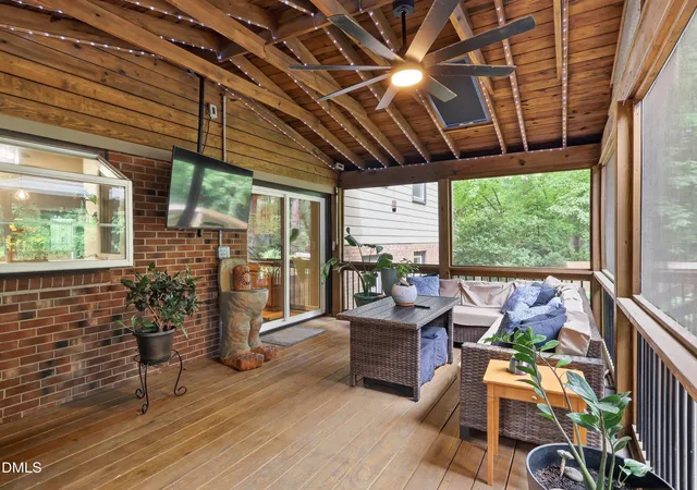 3rd image of 107 Mccloud Ct, Cary, NC 27511 | MLS# 10183231