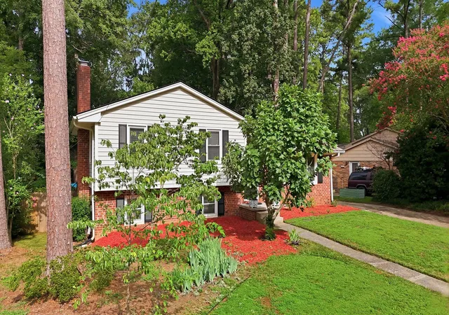 Photo 2 of Sale Pending at 3629 Allendale Dr, Raleigh, NC 27604 | MLS# 10181952 | Listing updated on 2026-08-06