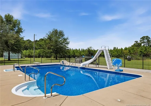 Photo 4 of Single family home for sale at 41 Lenors Dr, Lumberton, NC 28360 | MLS# 766501 | Listing updated on 2026-08-18