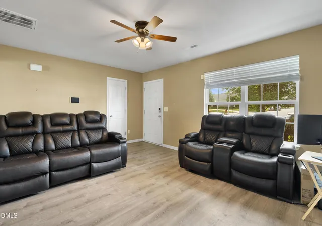 3rd image of 4100 Davis Ridge Ct, Greensboro, NC 27405 | MLS# 10182028