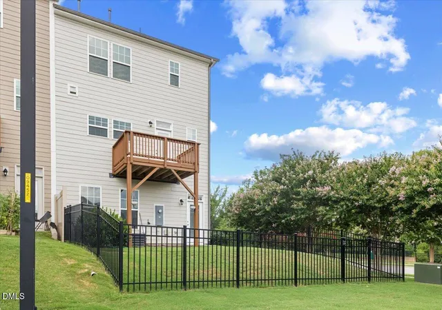 Photo 61 of Townhouse for sale at 801 Grafton Peak Ln, Apex, NC 27523 | MLS# 10182208 | Listing updated on 2026-08-17