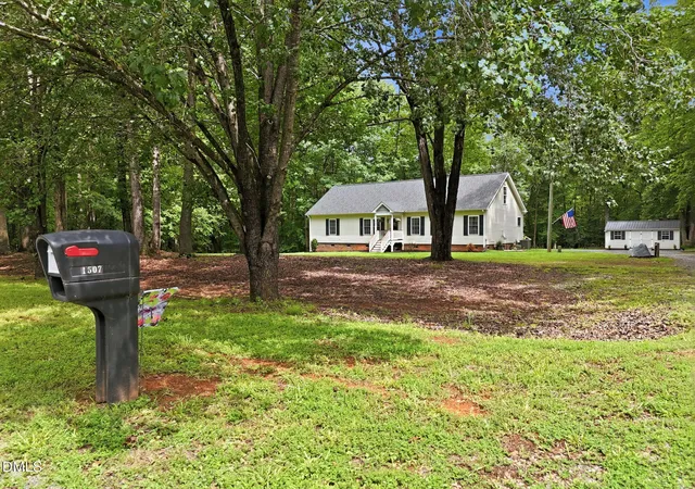1st image of 1507 Rainbow Cir, Oxford, NC 27565 | MLS# 10182089