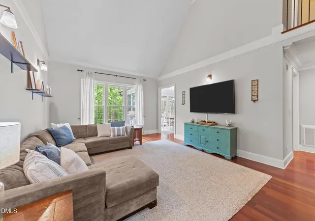 Photo 3 of Sale Pending at 478 Bear Tree Crk, Chapel Hill, NC 27517 | MLS# 10182169 | Listing updated on 2026-09-12