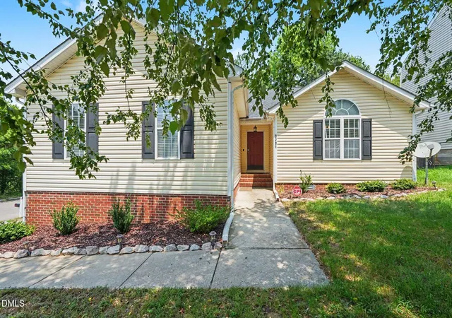 Photo 1 of Single family home for sale at 3201 Cotton Grv Run, Raleigh, NC 27610 | MLS# 10182104 | Listing updated on 2026-09-16