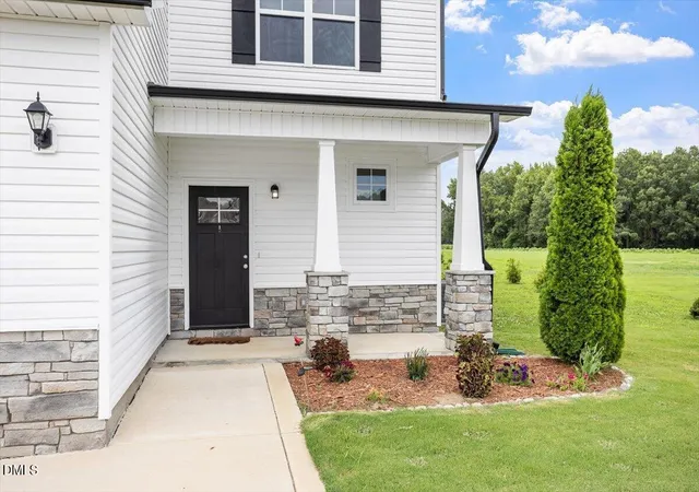 Photo 2 of Single family home for sale at 155 Colby Farm Dr, Kenly, NC 27542 | MLS# 10182199 | Listing updated on 2026-09-09