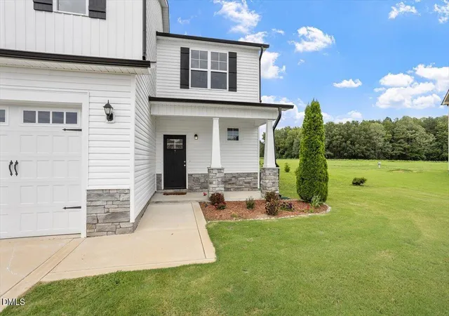 Photo 3 of Single family home for sale at 155 Colby Farm Dr, Kenly, NC 27542 | MLS# 10182199 | Listing updated on 2026-09-09