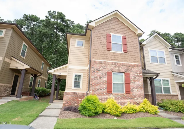 1st image of 738 Wickham Ridge Rd, Apex, NC 27539 | MLS# 10182598