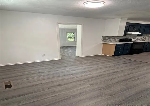 Photo 3 of Single family home for sale at 5110 Palmetto Ln, Fayetteville, NC 28304 | MLS# 766311 | Listing updated on 2026-08-28