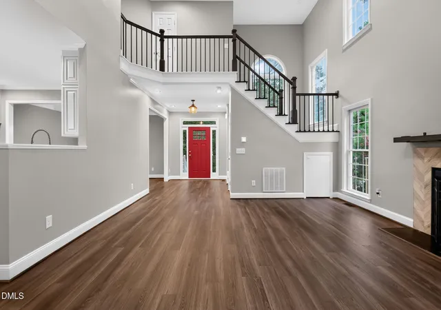 Photo 4 of Single family home for sale at 5206 Oakbrook Dr, Durham, NC 27713 | MLS# 10182215 | Listing updated on 2026-08-27