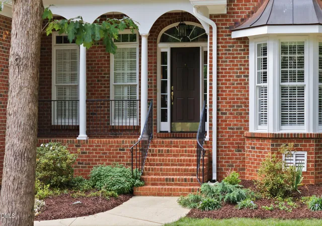 Photo 2 of Single family home for sale at 1212 Tacketts Pond Dr, Raleigh, NC 27614 | MLS# 10188514 | Listing updated on 2026-09-15