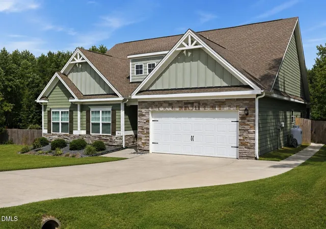 Photo 3 of Single family home for sale at 3912 Mendenhall Dr, Zebulon, NC 27597 | MLS# 10182364 | Listing updated on 2026-07-28