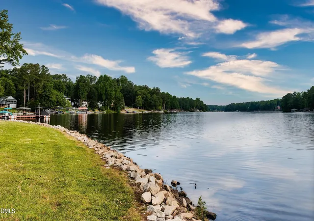 3rd image of 226 Shawnee Dr, Louisburg, NC 27549 | MLS# 10182641