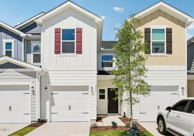 1st image of 2043 Oakdale Dr, Durham, NC 27703 | MLS# 10182351