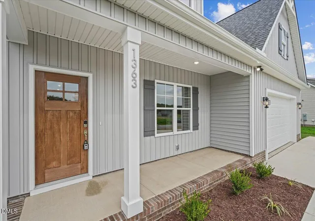 Photo 4 of Single family home for sale at 1363 Scarlet Oak Rd, Spring Hope, NC 27882 | MLS# 10182277 | Listing updated on 2026-09-17