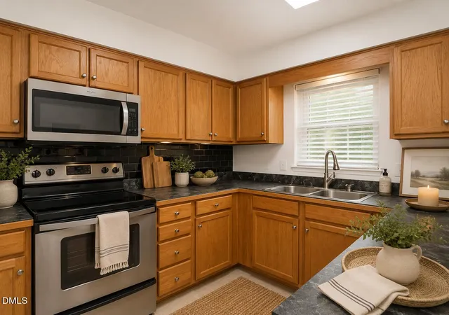 Photo 3 of Sale Pending at 3955 Chucks Ct, Burlington, NC 27215 | MLS# 10182509 | Listing updated on 2026-09-10