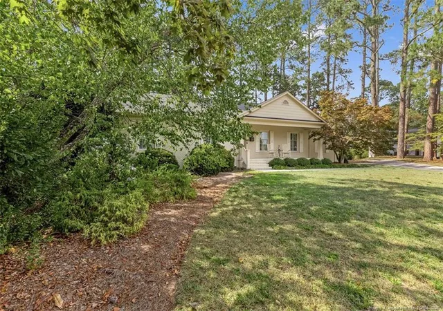 Photo 3 of Sale Pending at 506 Northview Dr, Fayetteville, NC 28303 | MLS# 765826 | Listing updated on 2026-08-17