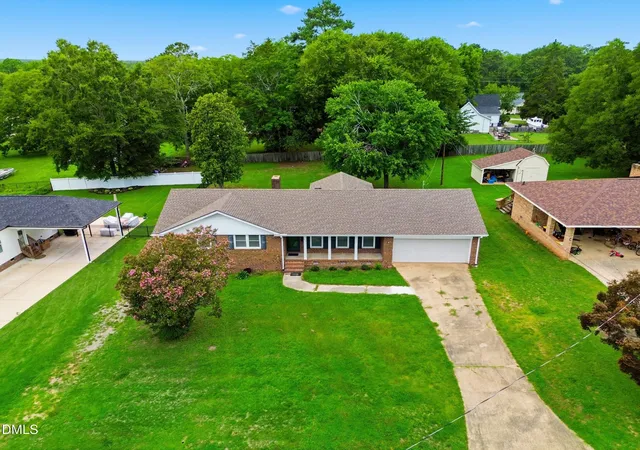 Photo 1 of Sale Pending at 318 Crescent Dr, Clayton, NC 27520 | MLS# 10182543 | Listing updated on 2026-08-29
