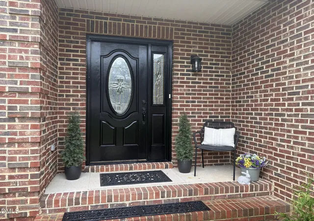 Photo 2 of Sale Pending at 1209 Waterford Green Dr, Apex, NC 27502 | MLS# 10182523 | Listing updated on 2026-09-12