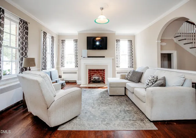 Photo 4 of Sale Pending at 302 Tarboro St NE, Wilson, NC 27893 | MLS# 10185746 | Listing updated on 2026-09-19