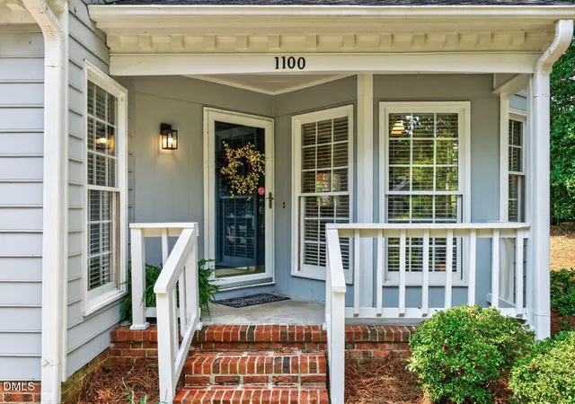 2nd image of 1100 Esher Ct, Raleigh, NC 27609 | MLS# 10183233