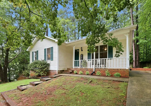 Photo 2 of Sale Pending at 101 Cathedral Way, Cary, NC 27513 | MLS# 10183049 | Listing updated on 2026-08-21