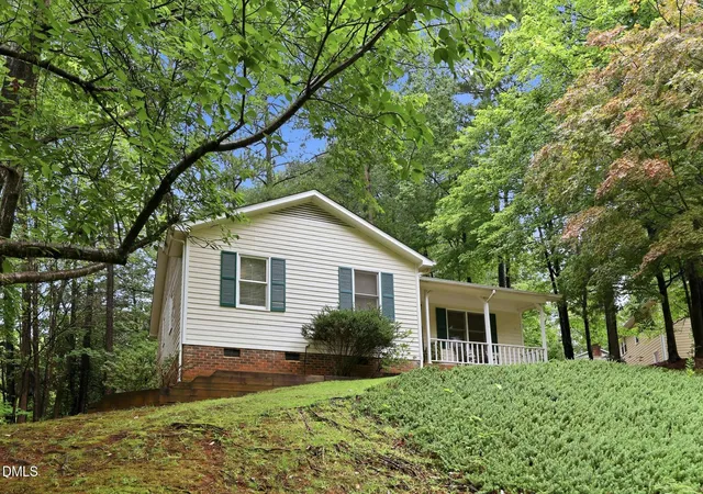 Photo 3 of Sale Pending at 101 Cathedral Way, Cary, NC 27513 | MLS# 10183049 | Listing updated on 2026-08-21