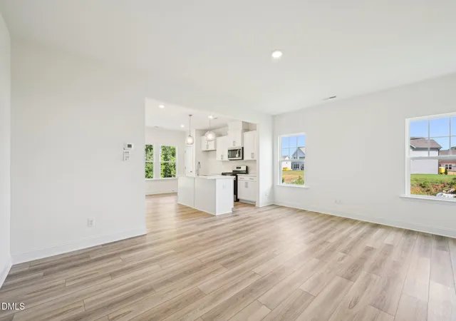 Photo 4 of Single family home for sale at 1537 Briar Brk Ln, Zebulon, NC 27597 | MLS# 10182360 | Listing updated on 2026-08-04