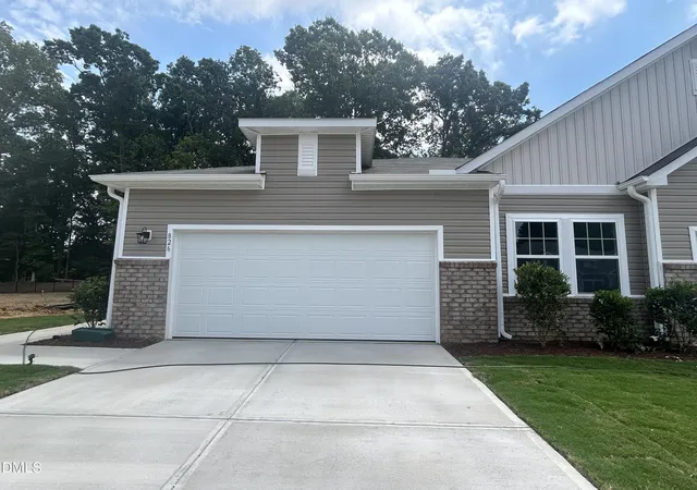1st image of 826 Hanford Landing Dr, Graham, NC 27253 | MLS# 10182366