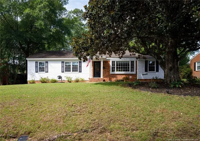 Photo 1 of Sale Pending at 2611 Huntington Rd, Fayetteville, NC 28303 | MLS# 765705 | Listing updated on 2026-09-07