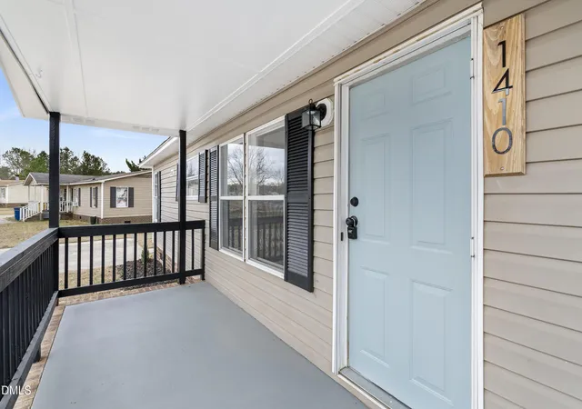 Photo 3 of Sale Pending at 1410 Darby Dr, Raeford, NC 28376 | MLS# 10182406 | Listing updated on 2026-08-20
