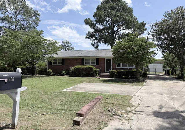 Photo 37 of Single family home for sale at 408 Rutherford St, Spring Lake, NC 28390 | MLS# 10182551 | Listing updated on 2026-08-24