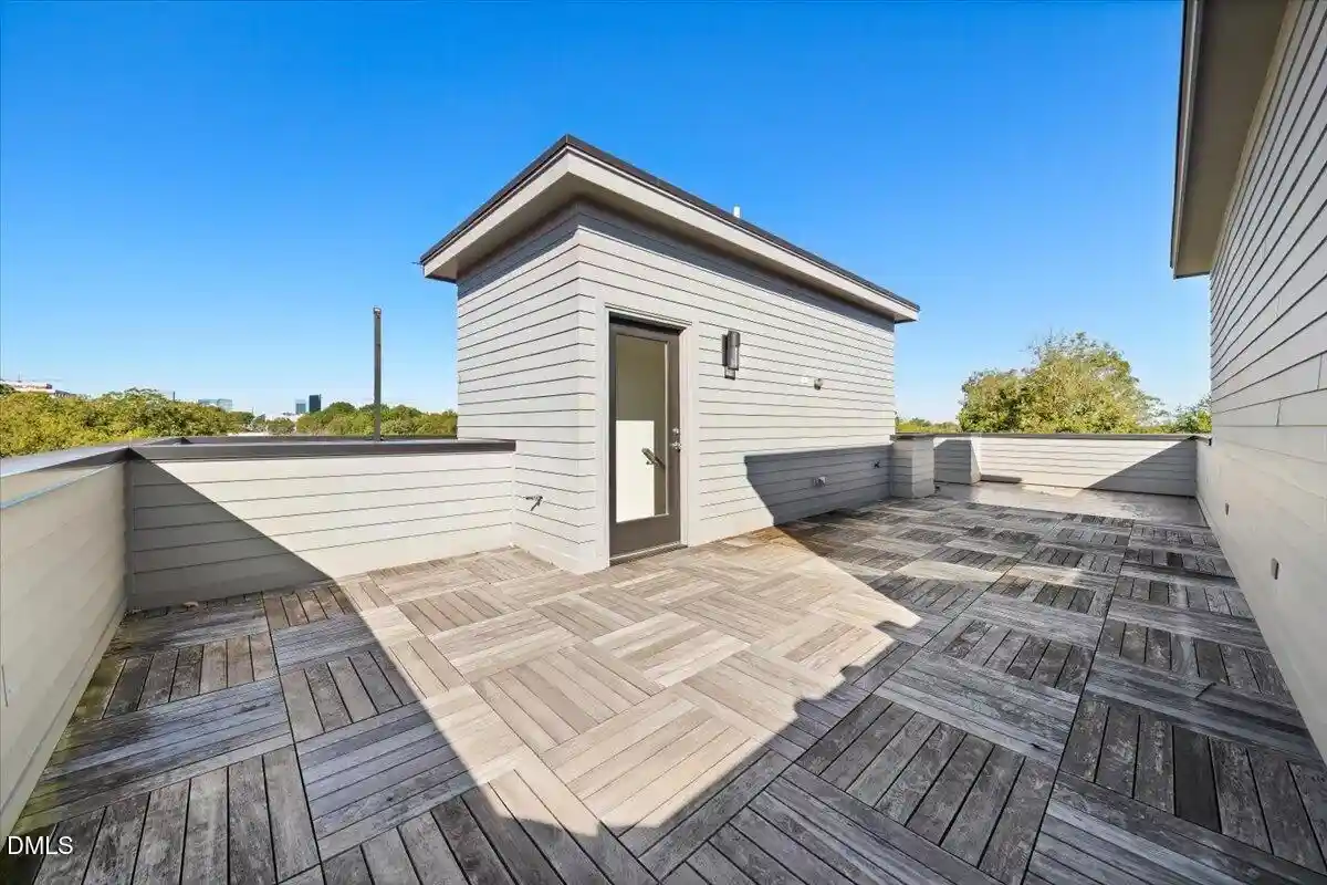 Listing Photo 17 - Condo for sale in 712 E Edenton St located at 712 E Edenton St, Raleigh, NC 27601 - Unit #102