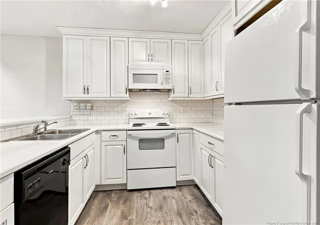 Photo 3 of Townhouse for sale at 535 Cypress Tr Dr, Fayetteville, NC 28314 | MLS# 766485 | Listing updated on 2026-09-21
