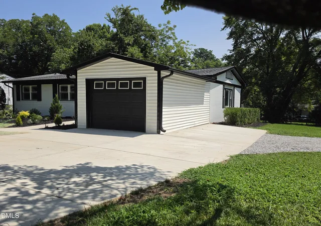 3rd image of 3000 Brentwood Rd, Raleigh, NC 27604 | MLS# 10182506