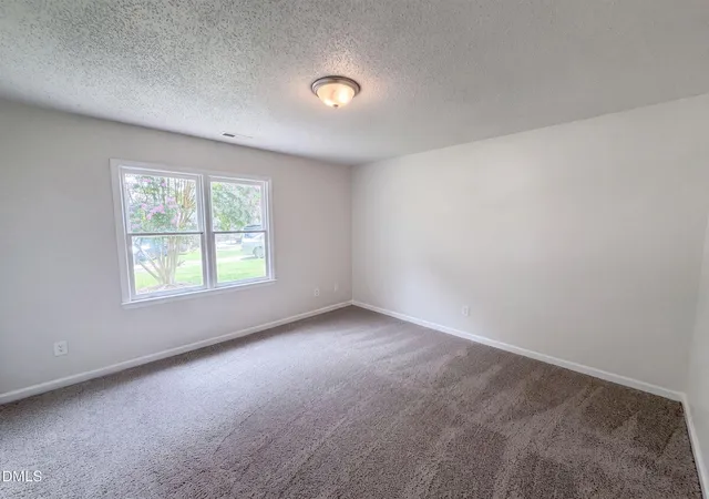 Photo 3 of Single family home for sale at 4 Shirley Caesar Ct, Durham, NC 27701 | MLS# 10182472 | Listing updated on 2026-09-17