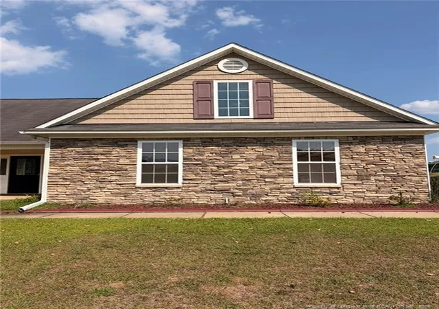 Photo 3 of Single family home for sale at 505 Collinwood Dr, Raeford, NC 28376 | MLS# 766585 | Listing updated on 2026-07-25