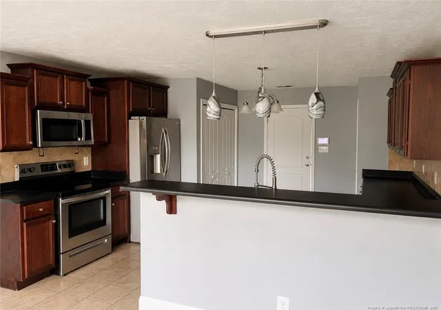 Photo 5 of Single family home for sale at 505 Collinwood Dr, Raeford, NC 28376 | MLS# 766585 | Listing updated on 2026-07-25