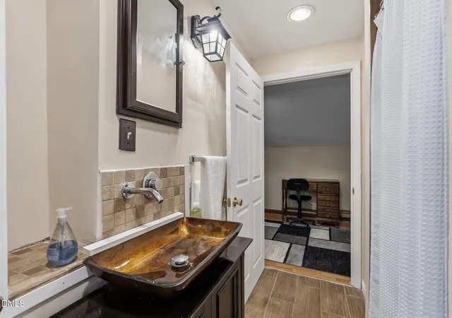 Photo 3 of Single family home for sale at 2537 Booker Crk Rd, Chapel Hill, NC 27514 | MLS# 10182513 | Listing updated on 2026-08-28