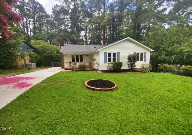 Photo 3 of Single family home for sale at 813 Plentywood Ct, Raleigh, NC 27615 | MLS# 10183234 | Listing updated on 2026-08-01