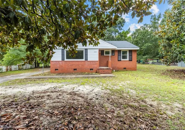 Photo 3 of Single family home for sale at 1413 Stansfield Dr, Fayetteville, NC 28303 | MLS# 766571 | Listing updated on 2026-09-18