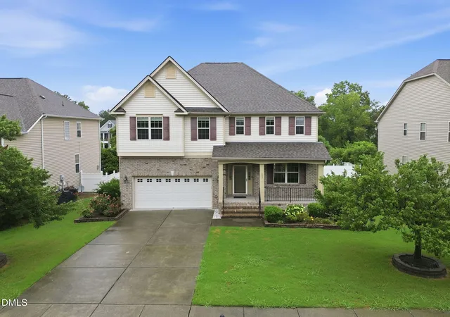 Photo 3 of Single family home for sale at 405 Liberty Rose Dr, Morrisville, NC 27560 | MLS# 10182564 | Listing updated on 2026-09-18
