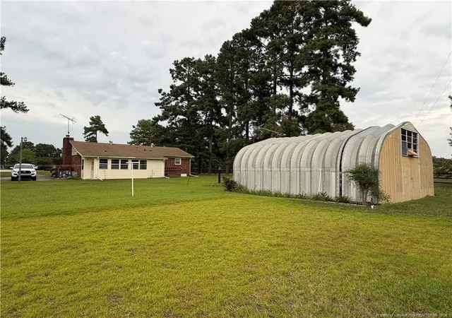 Photo 4 of Sale Pending at 672 E Palmer Rd, Raeford, NC 28376 | MLS# 766634 | Listing updated on 2026-08-19