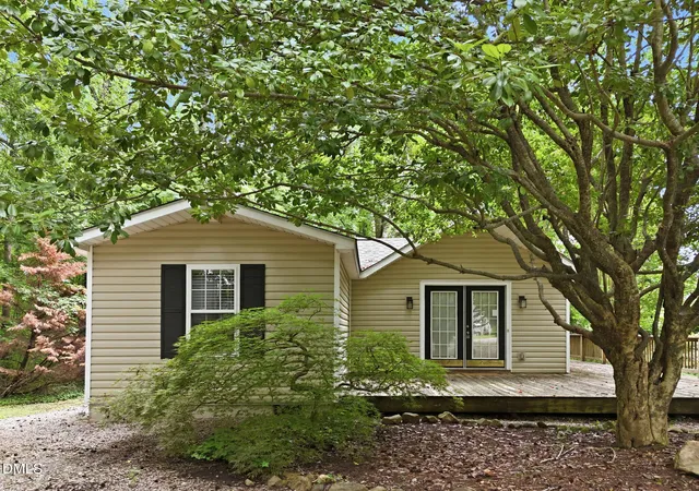 Photo 3 of Sale Pending at 120 Carolina Ave, Oxford, NC 27565 | MLS# 10182571 | Listing updated on 2026-09-22